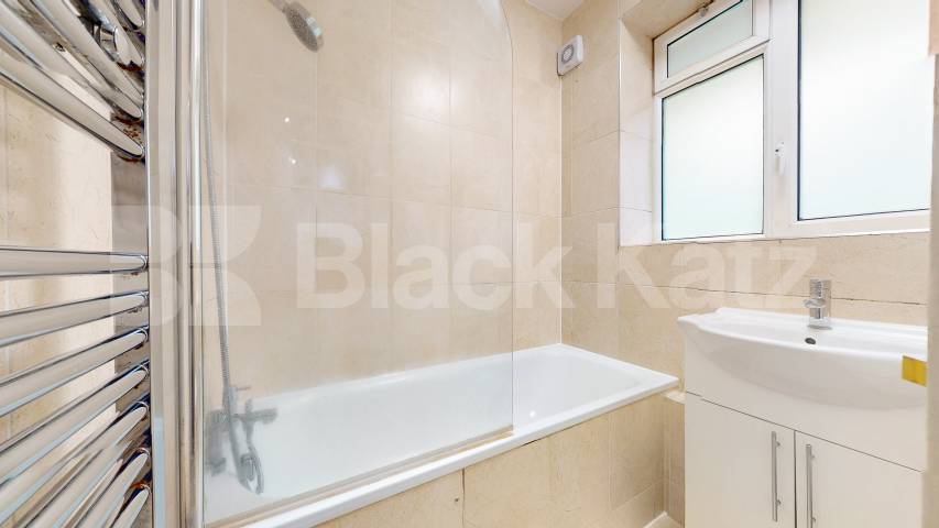 Charming One Bedroom Flat in Prestigious Townshend Estate, St John’s Wood Townshend Road, St Johns Wood